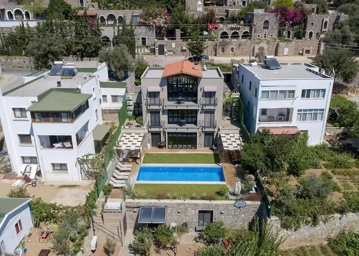 Villa With Private Pool & Garden Yakakoy の写真