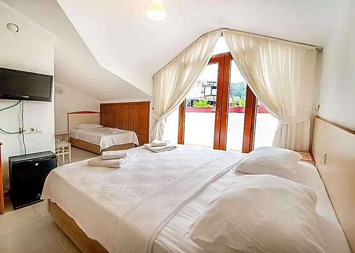 Suzanne Hotel & Restaurant Cedit fotoğrafı