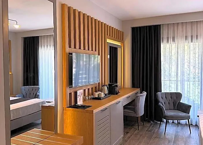The Rest Port Argento Hotel Giris photo