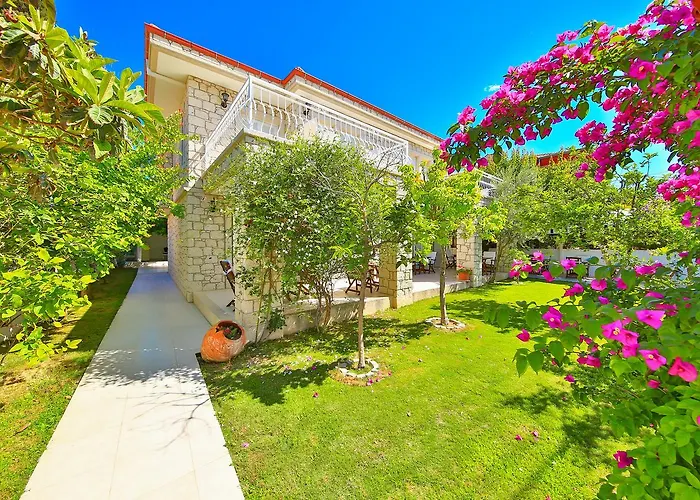 Фото Alacati Sorf Hotel